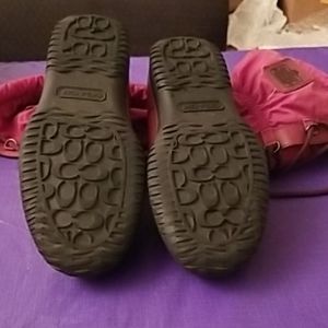 Coach Snow Boots (Black Cherry/Black)